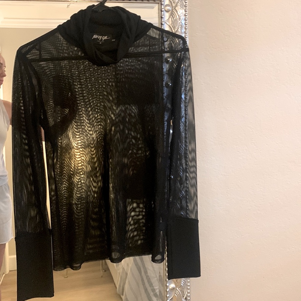 Sheer cowl neck long sleeve top. Super fun!